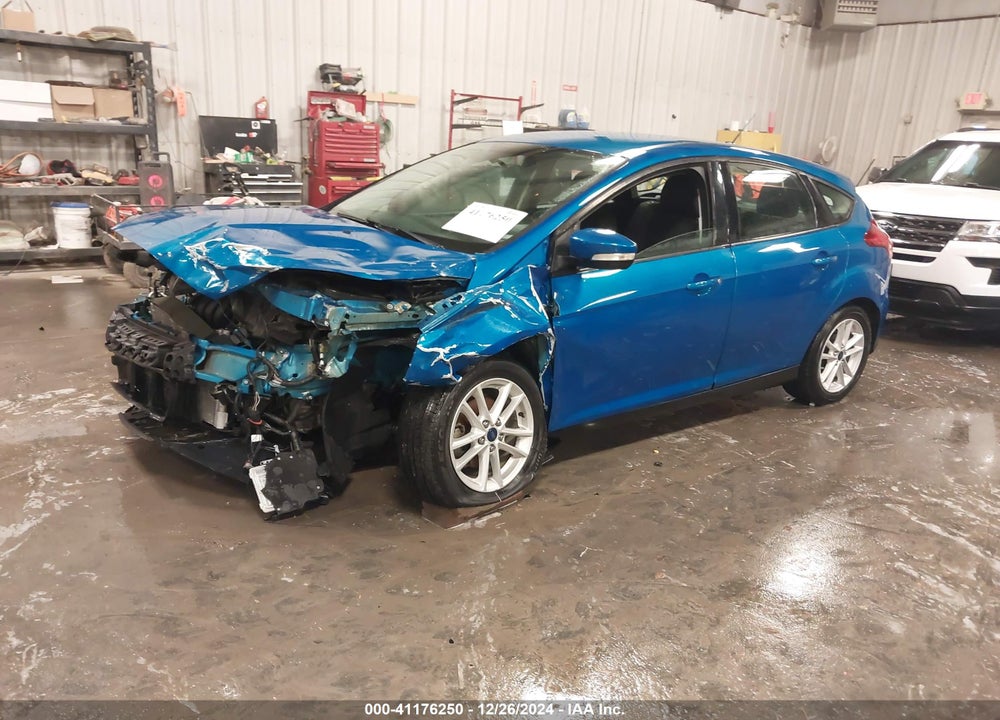 2015 FORD FOCUS SE VIN: 1FADP3K23FL313845