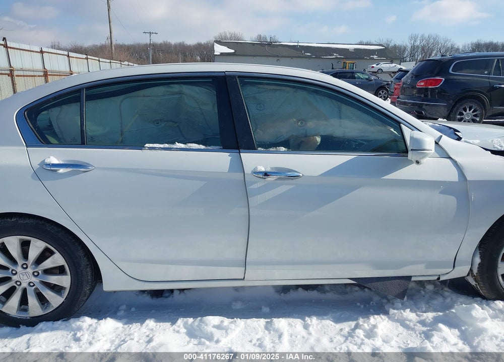 2014 HONDA ACCORD VIN: 1HGCR2F89EA204388