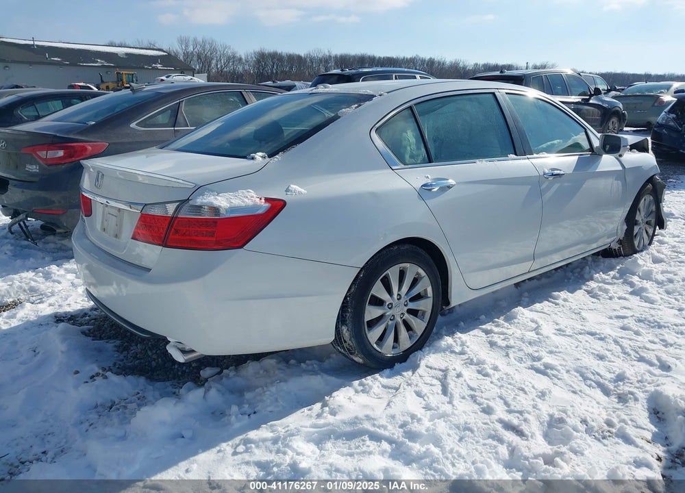 2014 HONDA ACCORD VIN: 1HGCR2F89EA204388