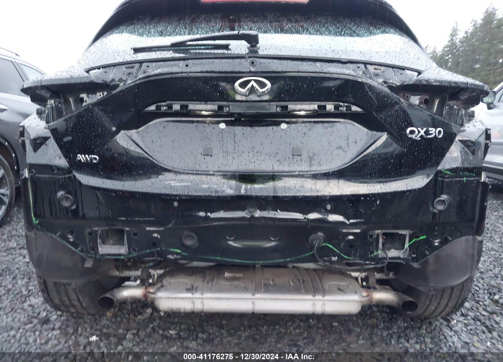 2018 INFINITI QX30 PREMIUM VIN: SJKCH5CR5JA045229