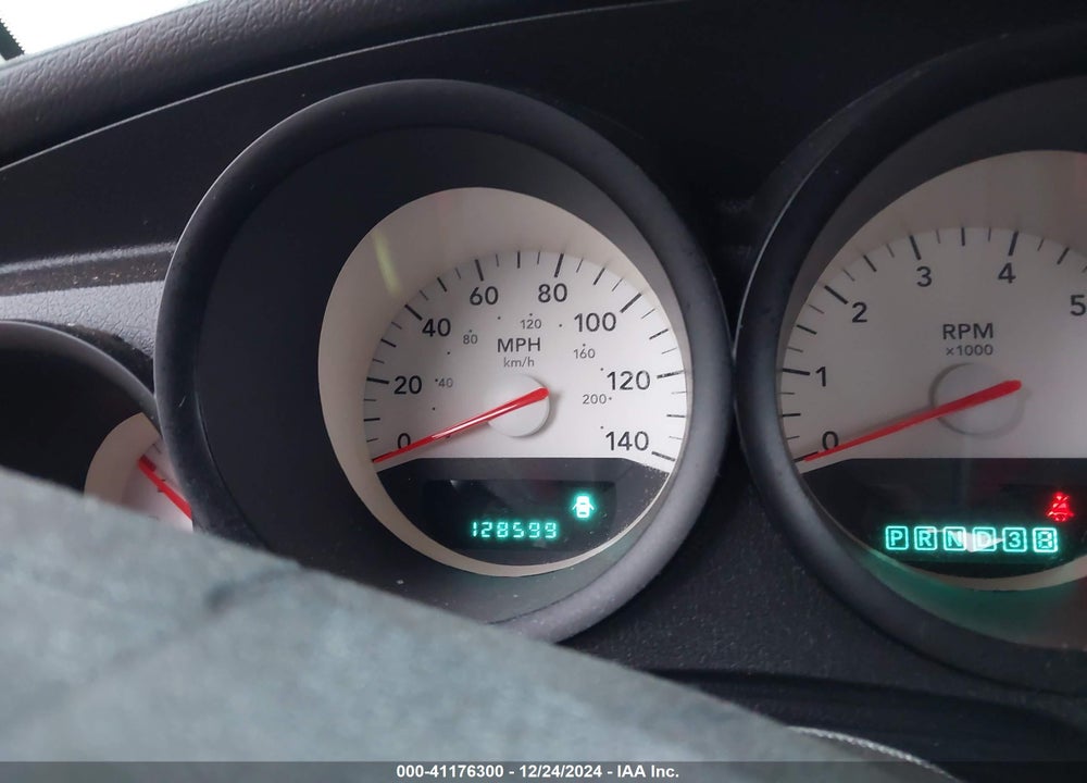 2007 DODGE CHARGER VIN: 2B3KA43R47H607095