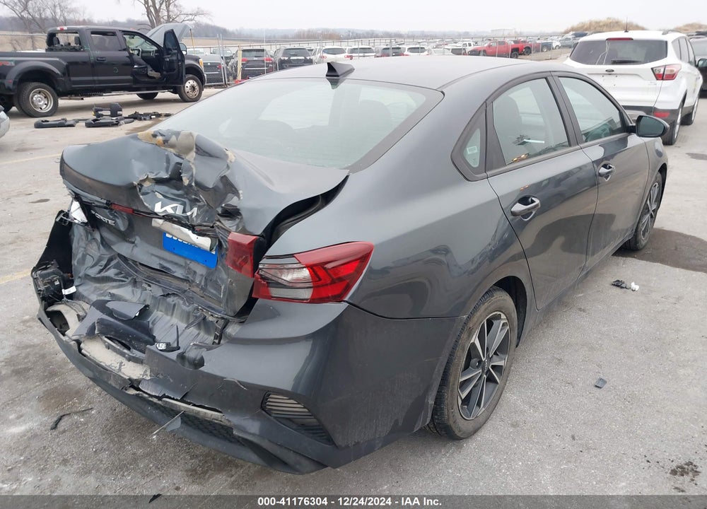 2023 KIA FORTE VIN: 3KPF24AD5PE571661