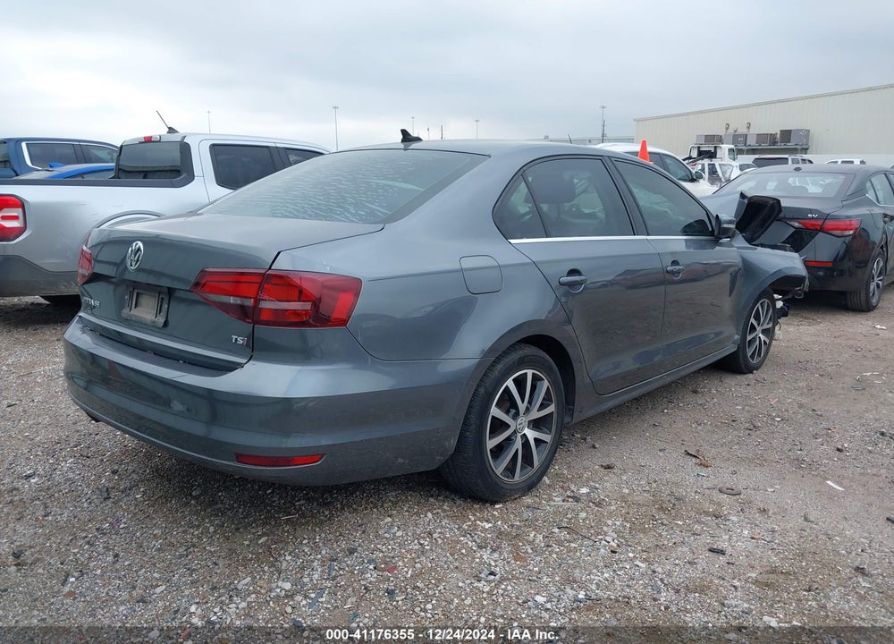 2018 VOLKSWAGEN JETTA VIN: 3VWDB7AJXJM233259