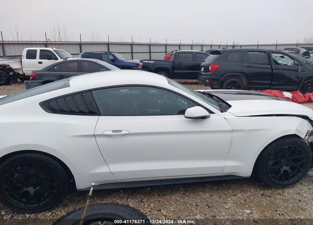 2016 FORD MUSTANG VIN: 1FA6P8AM3G5282997