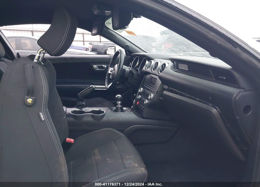 2016 FORD MUSTANG VIN: 1FA6P8AM3G5282997