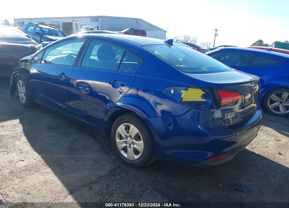 2017 KIA FORTE VIN: 3KPFK4A79HE139084