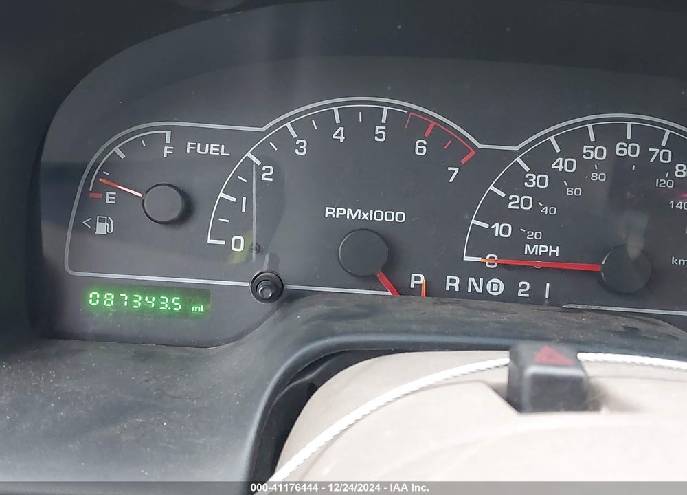 2000 FORD WINDSTAR VIN: 2FMDA5342YBB19006