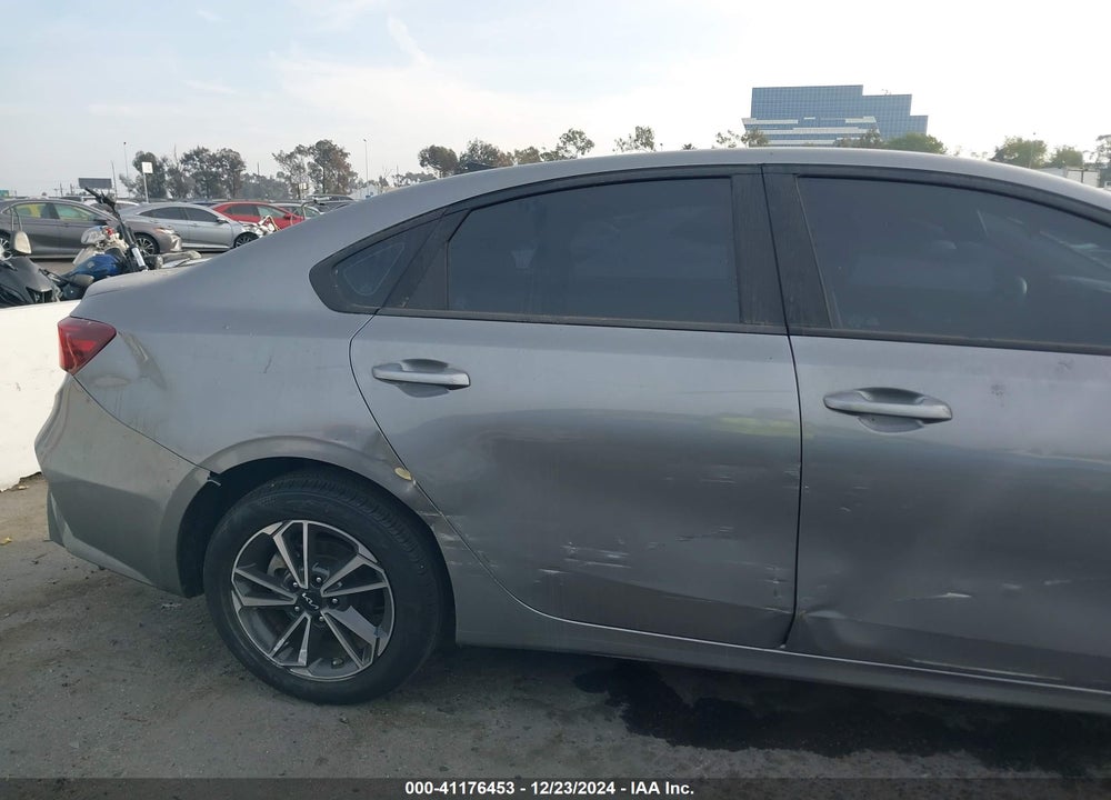 2022 KIA FORTE VIN: 3KPF24AD5NE490186