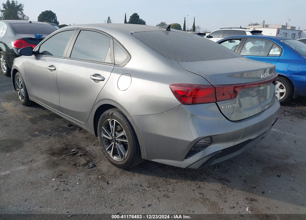 2022 KIA FORTE VIN: 3KPF24AD5NE490186