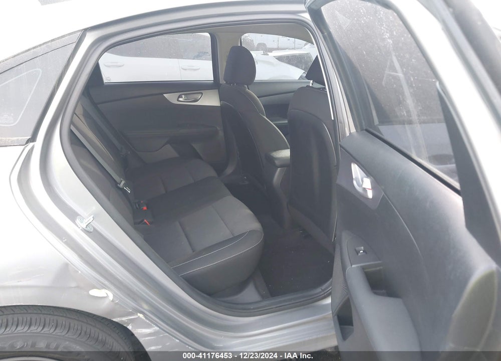 2022 KIA FORTE VIN: 3KPF24AD5NE490186