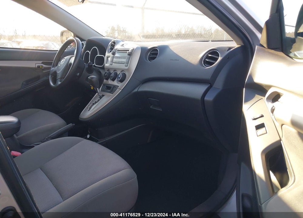 2009 TOYOTA MATRIX VIN: 2T1KU40E29C019975