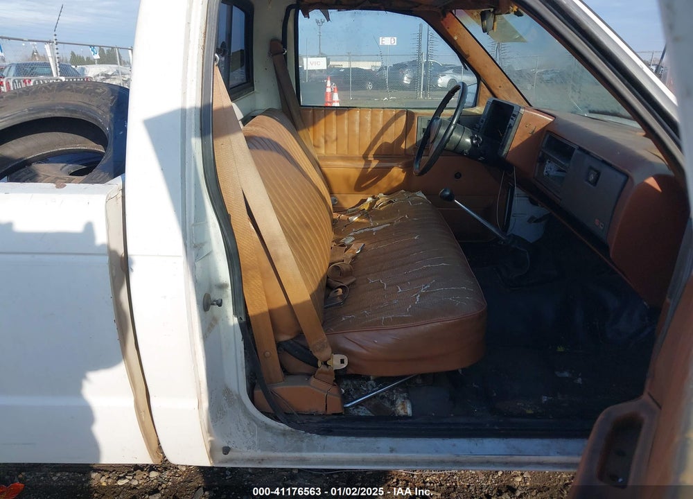 1988 CHEVROLET S TRUCK S10 VIN: 1GCBS14E0J8216206