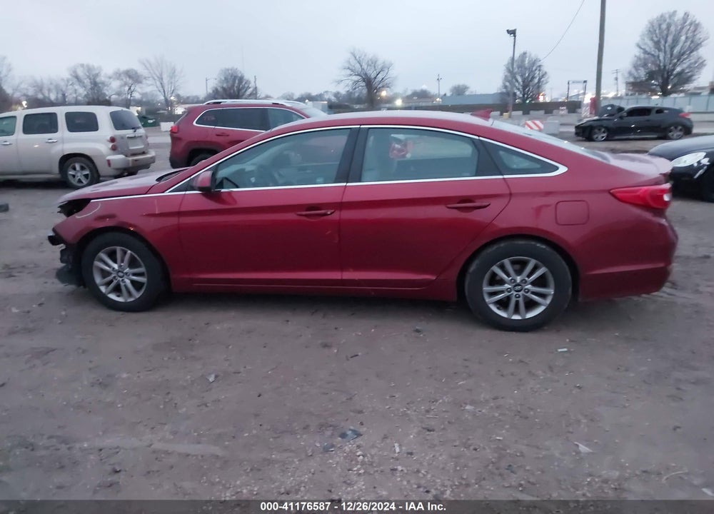 2016 HYUNDAI SONATA VIN: 5NPE24AF9GH386716