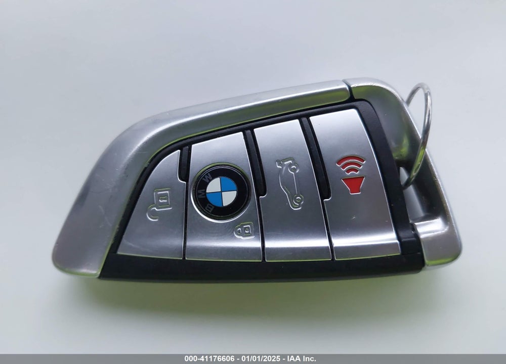 2019 BMW 740I XDRIVE VIN: WBA7E4C53KGV70578