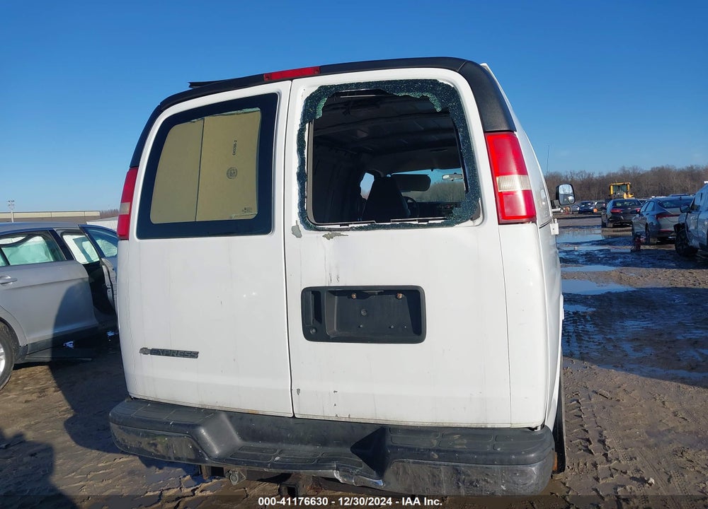 2007 CHEVROLET EXPRESS WORK VAN VIN: 1GCGG25V571105406