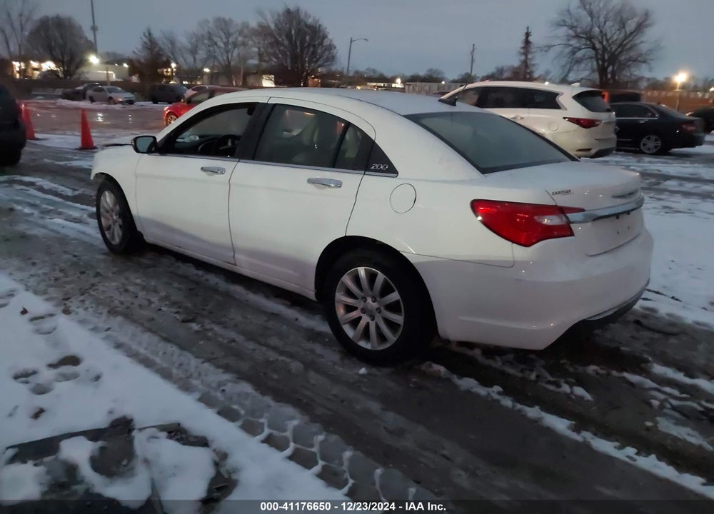 2013 CHRYSLER 200 LIMITED VIN: 1C3CCBCG5DN632773