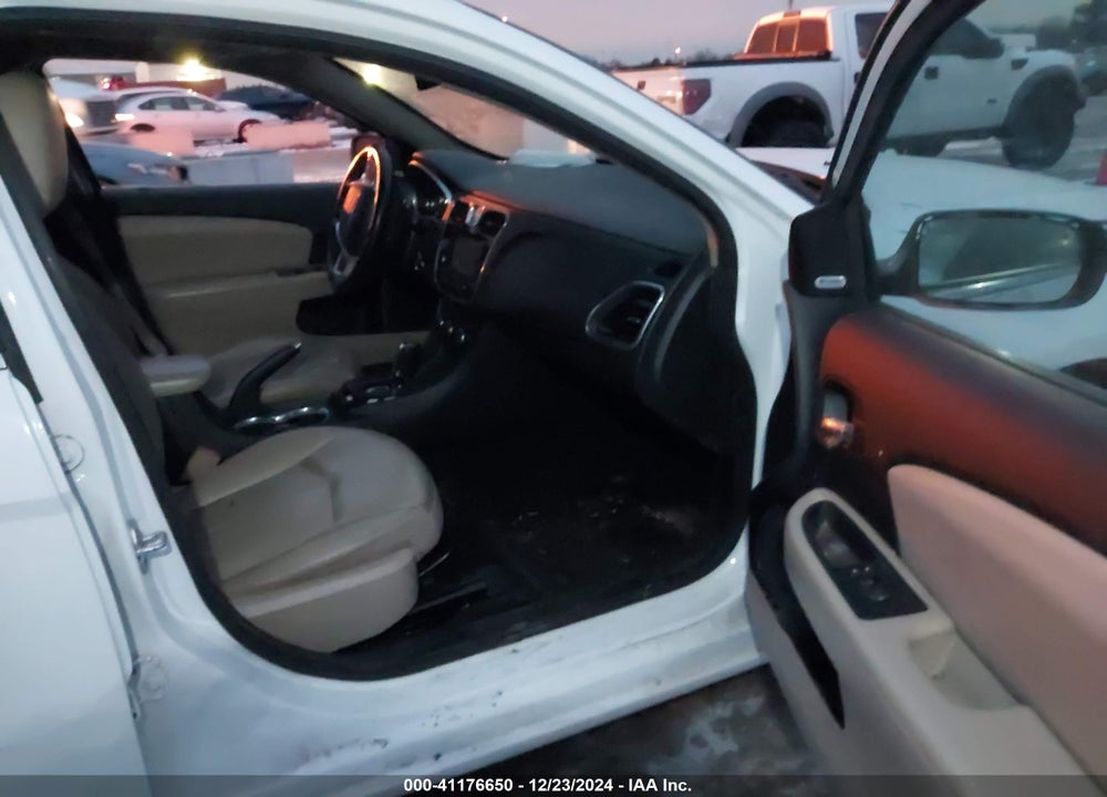 2013 CHRYSLER 200 LIMITED VIN: 1C3CCBCG5DN632773