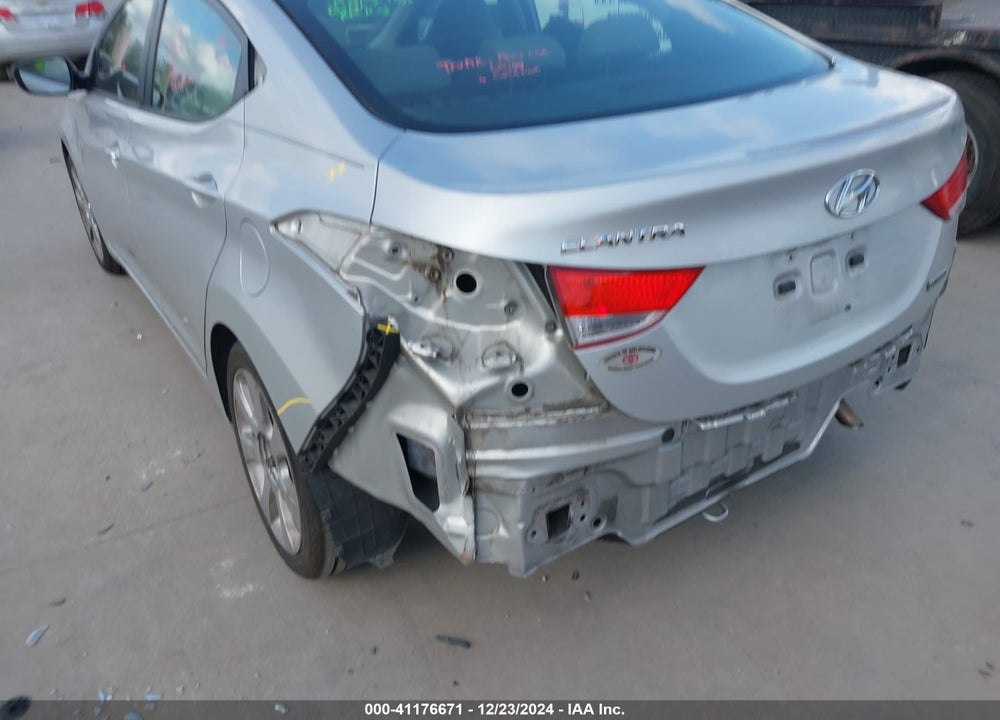 2013 HYUNDAI ELANTRA VIN: KMHDH4AE0DU496147