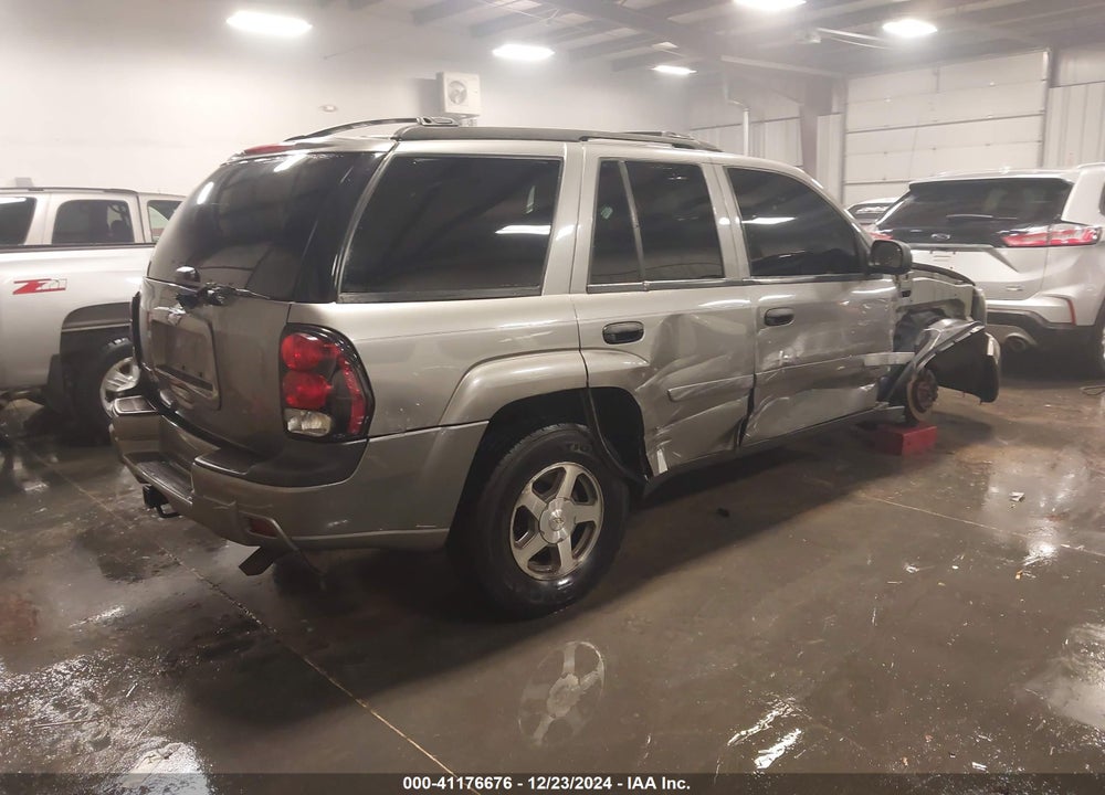 2006 CHEVROLET TRAILBLAZER LS VIN: 1GNDT13SX62150147