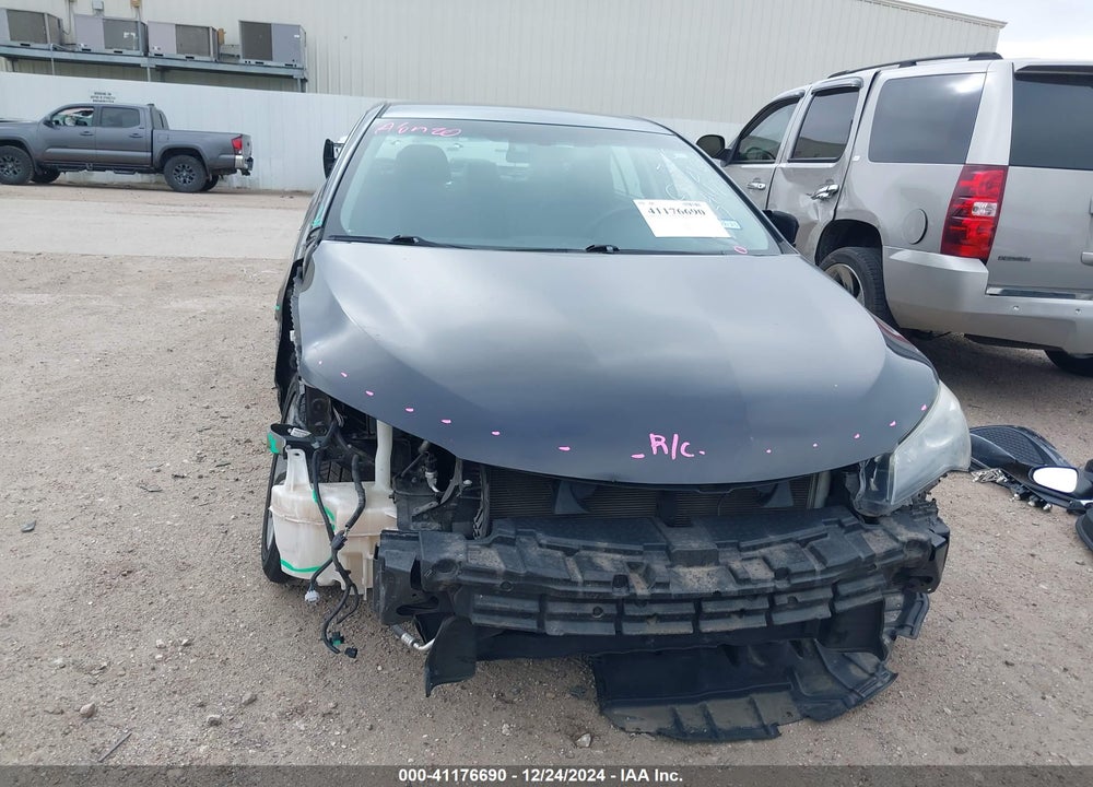 2017 TOYOTA CAMRY SE VIN: 4T1BF1FK2HU811109