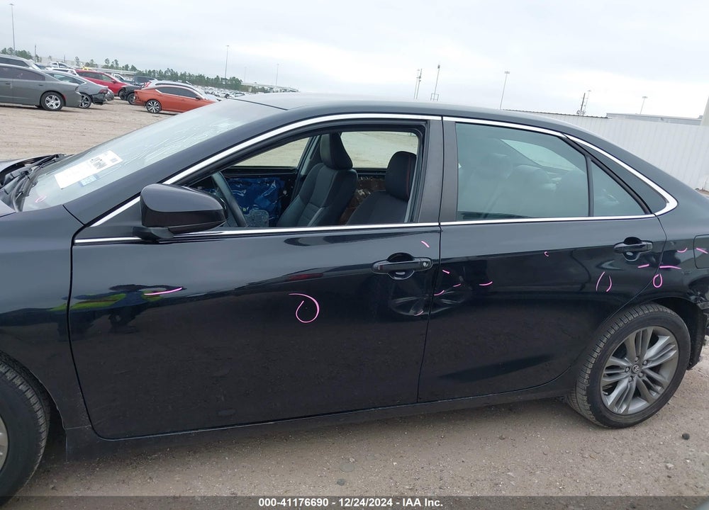 2017 TOYOTA CAMRY SE VIN: 4T1BF1FK2HU811109