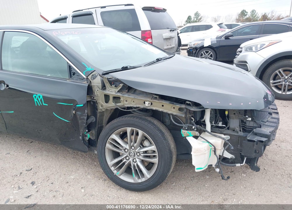 2017 TOYOTA CAMRY SE VIN: 4T1BF1FK2HU811109