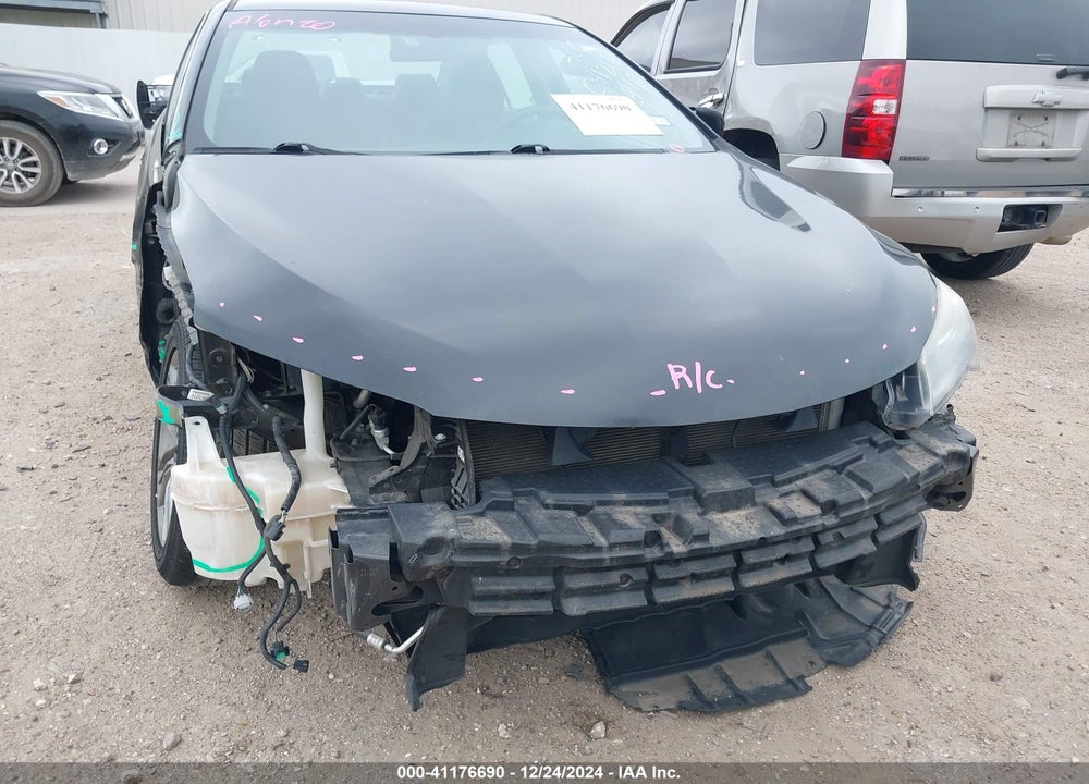 2017 TOYOTA CAMRY SE VIN: 4T1BF1FK2HU811109