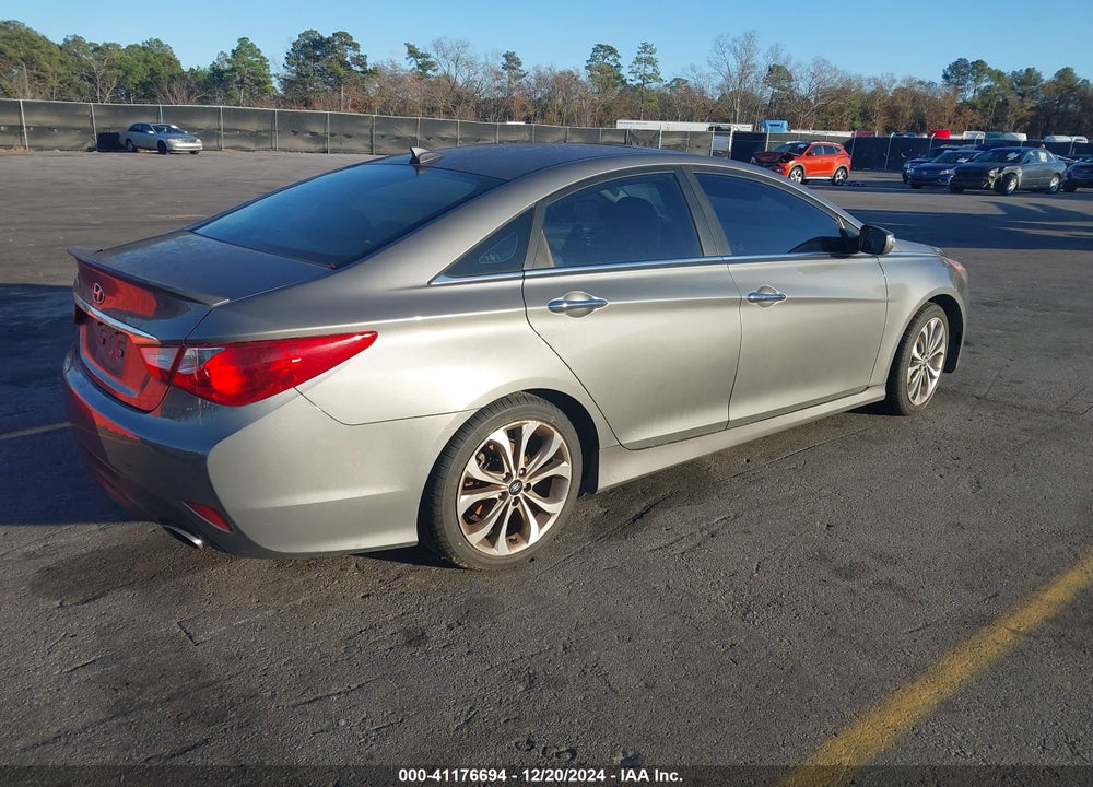 2014 HYUNDAI SONATA SE VIN: 5NPEC4AC6EH865580