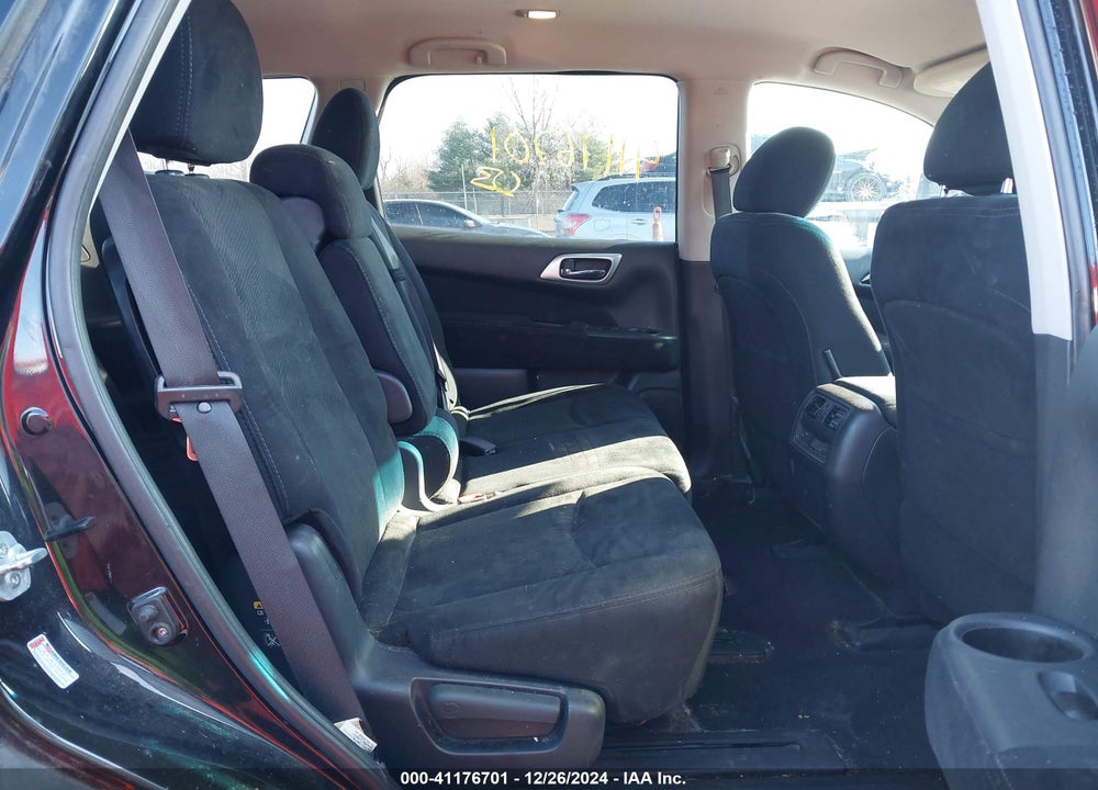 2015 NISSAN PATHFINDER S VIN: 5N1AR2MM5FC674750