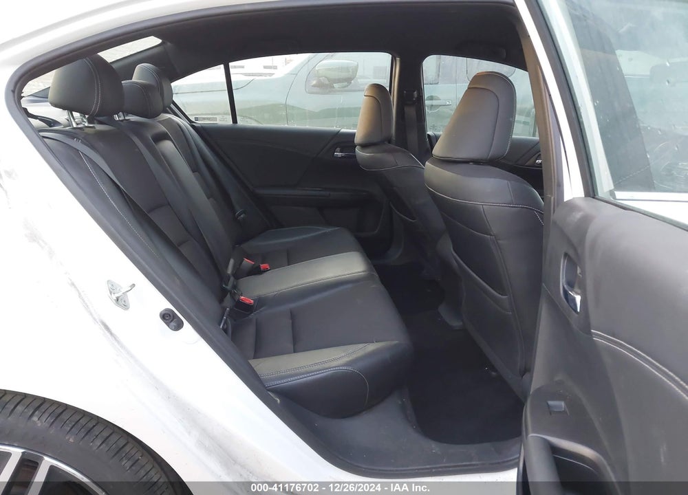 2017 HONDA ACCORD VIN: 1HGCR2F58HA284275