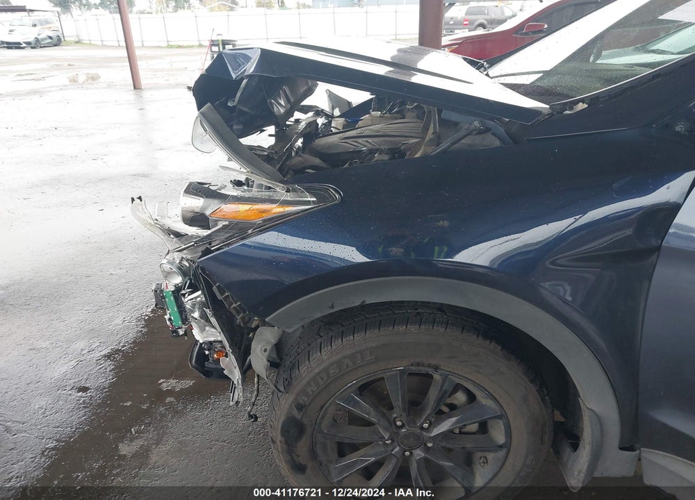 2018 HYUNDAI SANTA FE VIN: KM8SM4HFXJU261218