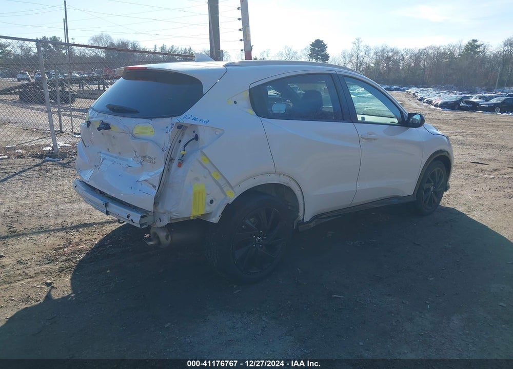 2021 HONDA HR-V VIN: 3CZRU6H12MM714107
