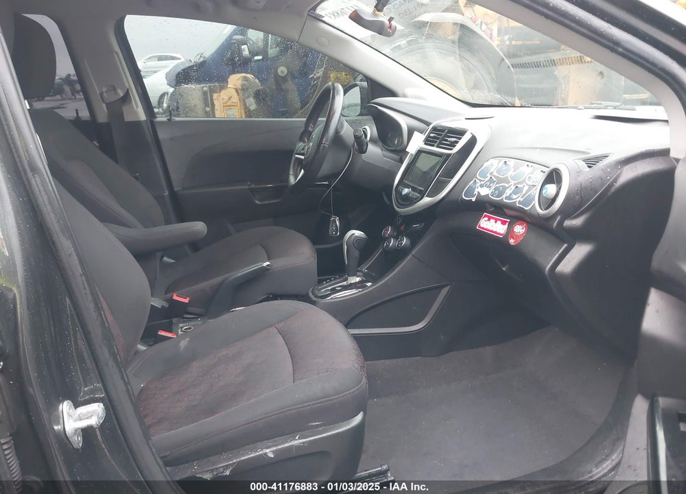 2019 CHEVROLET SONIC LT AUTO VIN: 1G1JD6SB8K4147388
