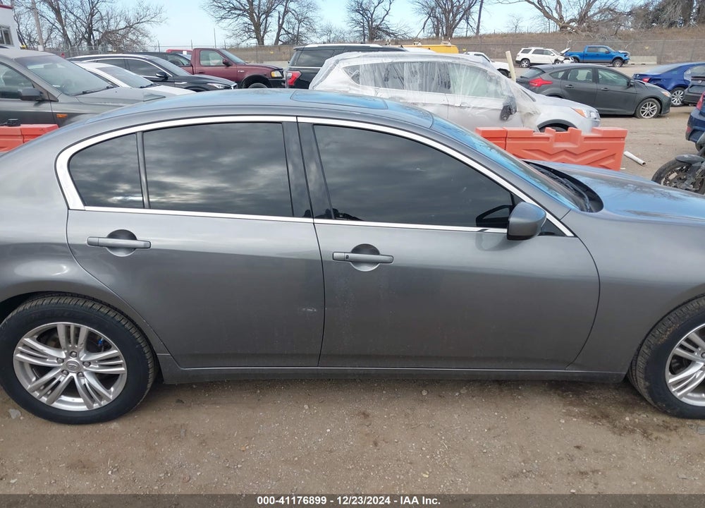 2013 INFINITI G37X VIN: JN1CV6AR8DM357720