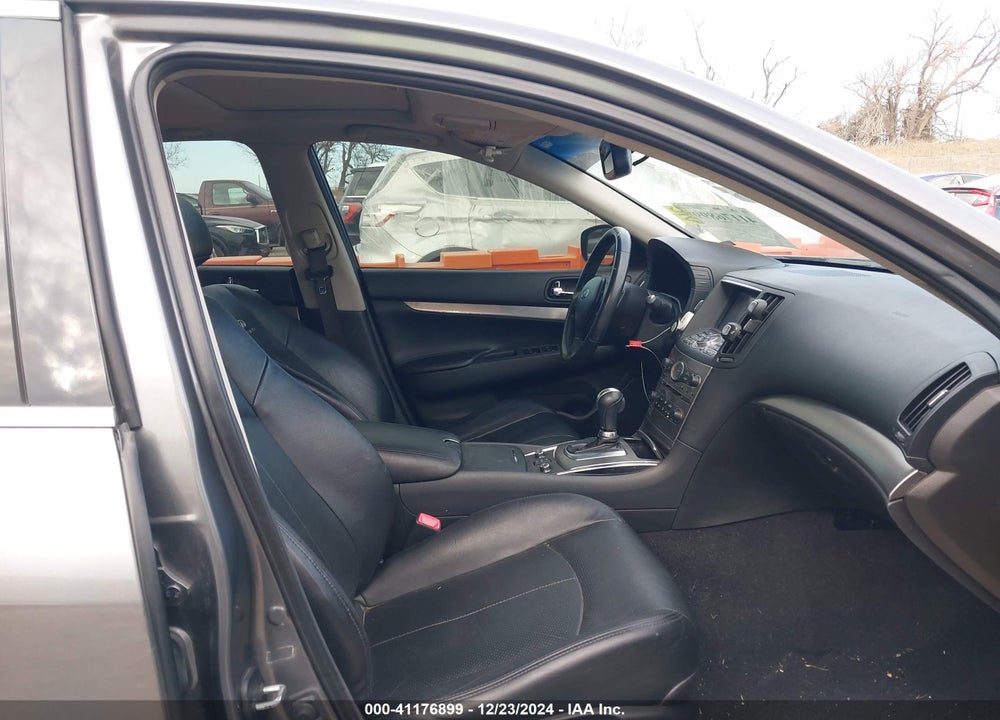 2013 INFINITI G37X VIN: JN1CV6AR8DM357720