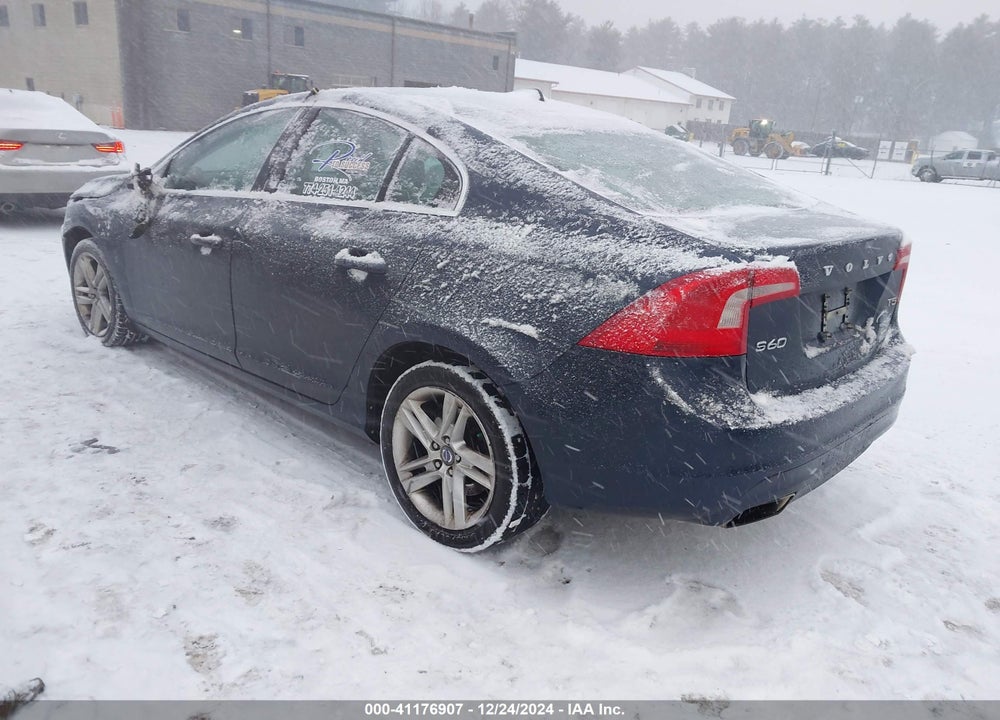 2015 VOLVO S60 VIN: YV126MFB0F2316335