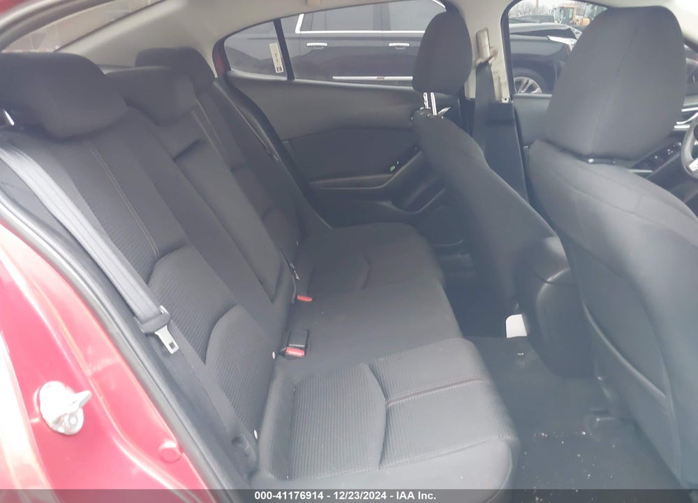 2018 MAZDA MAZDA3 VIN: 3MZBN1U73JM275817