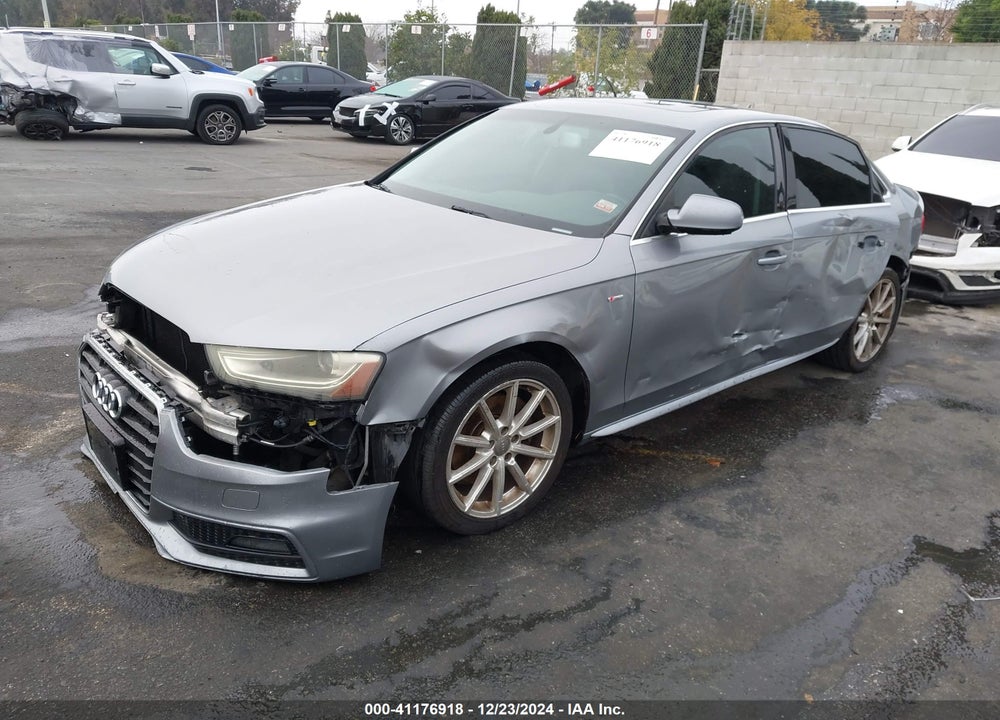 2015 AUDI A4 VIN: WAUAFAFL0FA015642