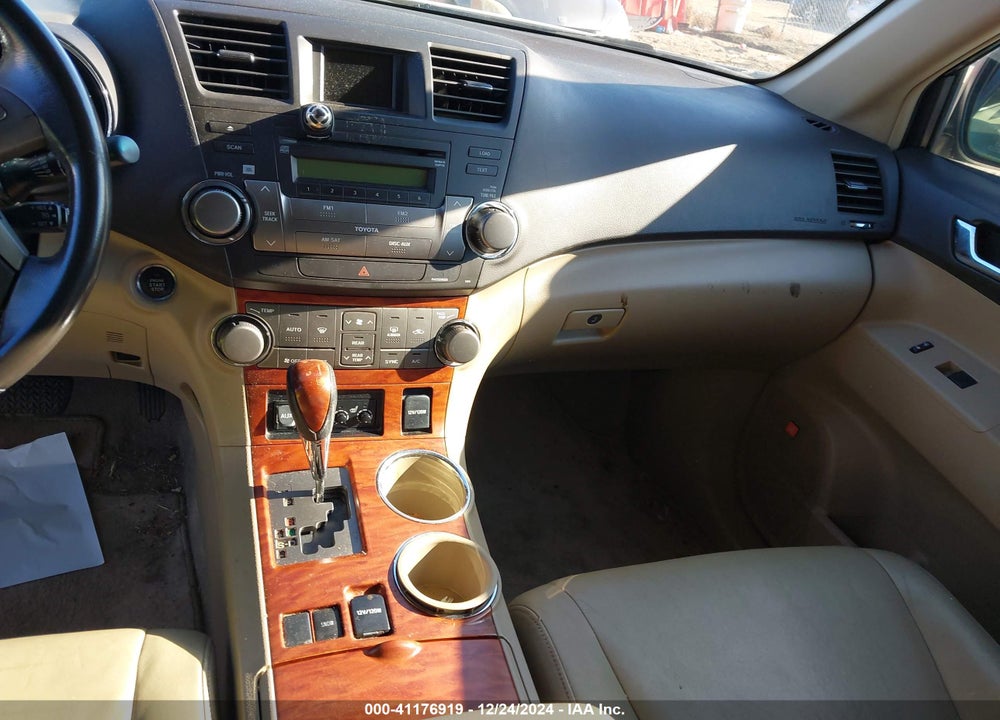 2008 TOYOTA HIGHLANDER LIMITED VIN: JTEDS42A182051852