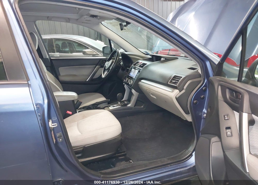2017 SUBARU FORESTER 2.5I PREMIUM VIN: JF2SJAEC5HH496572