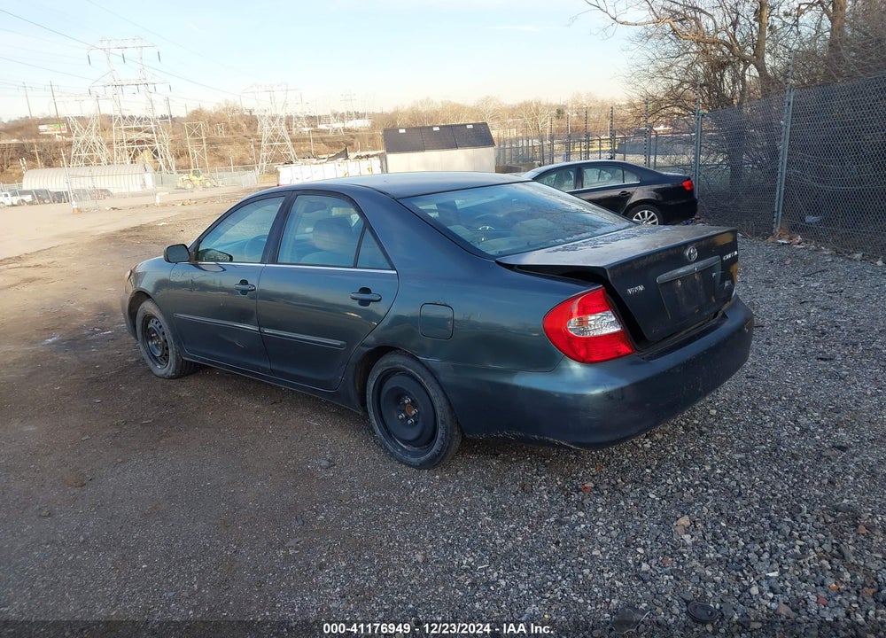 2002 TOYOTA CAMRY XLE VIN: 4T1BE32K62U537621