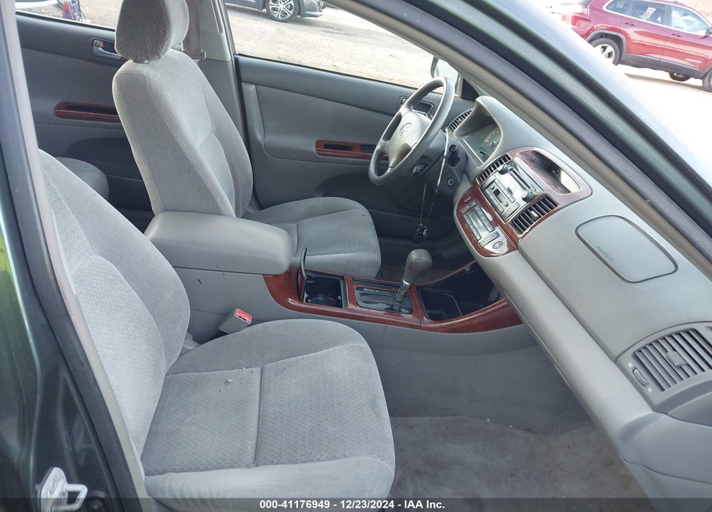 2002 TOYOTA CAMRY XLE VIN: 4T1BE32K62U537621