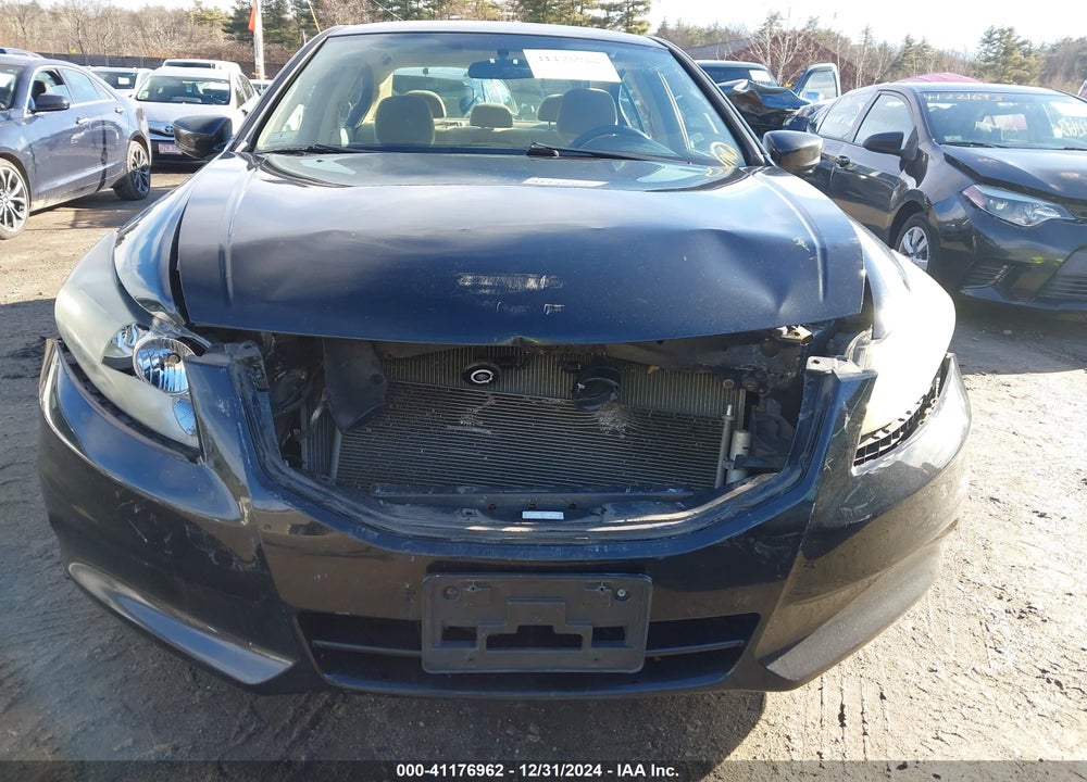 2011 HONDA ACCORD 2.4 LX VIN: 1HGCP2F39BA034538