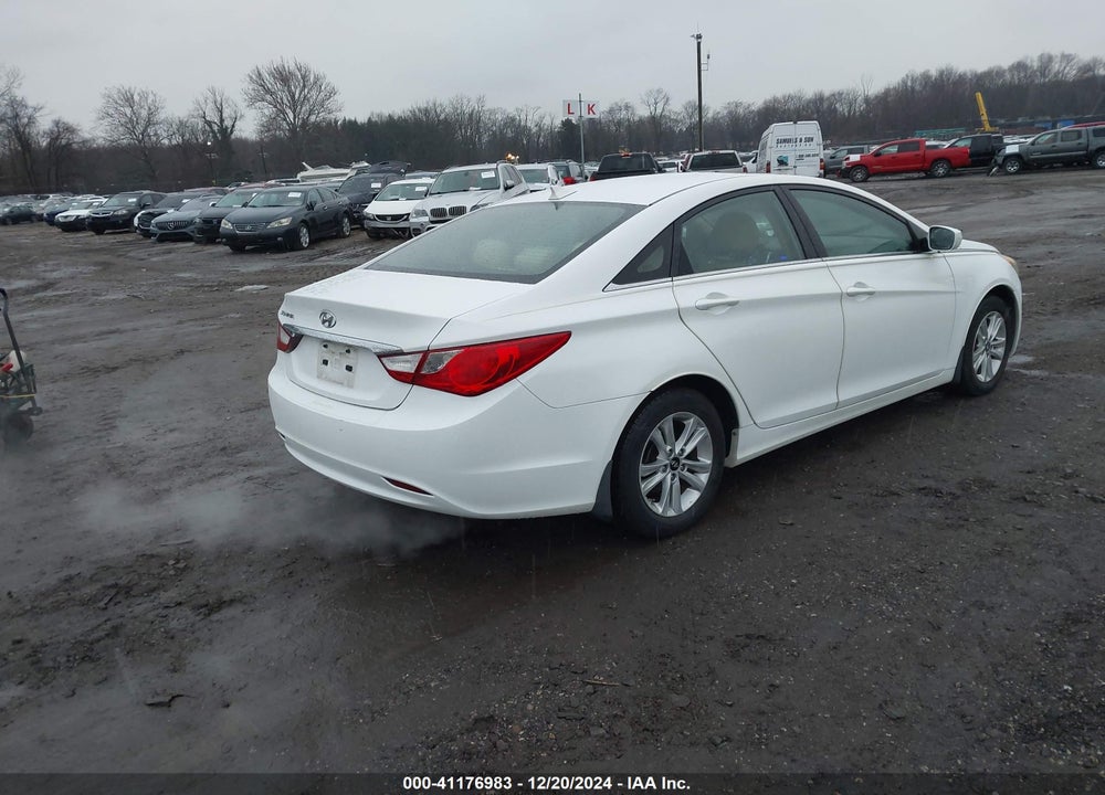 2013 HYUNDAI SONATA GLS VIN: 5NPEB4AC8DH540981