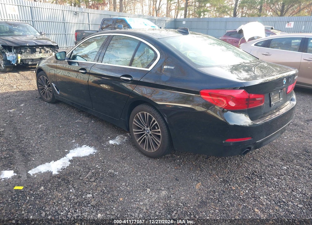 2018 BMW 530E XDRIVE IPERFORMANCE VIN: WBAJB1C51JB374258