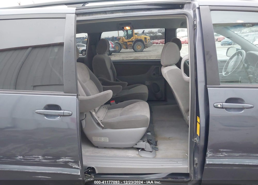 2006 TOYOTA SIENNA LE VIN: 5TDZA23C06S543117