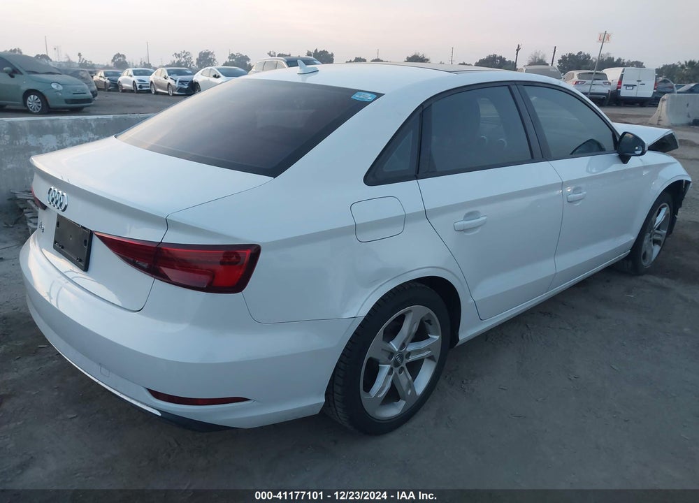 2017 AUDI A3 VIN: WAUAUGFF1H1028325