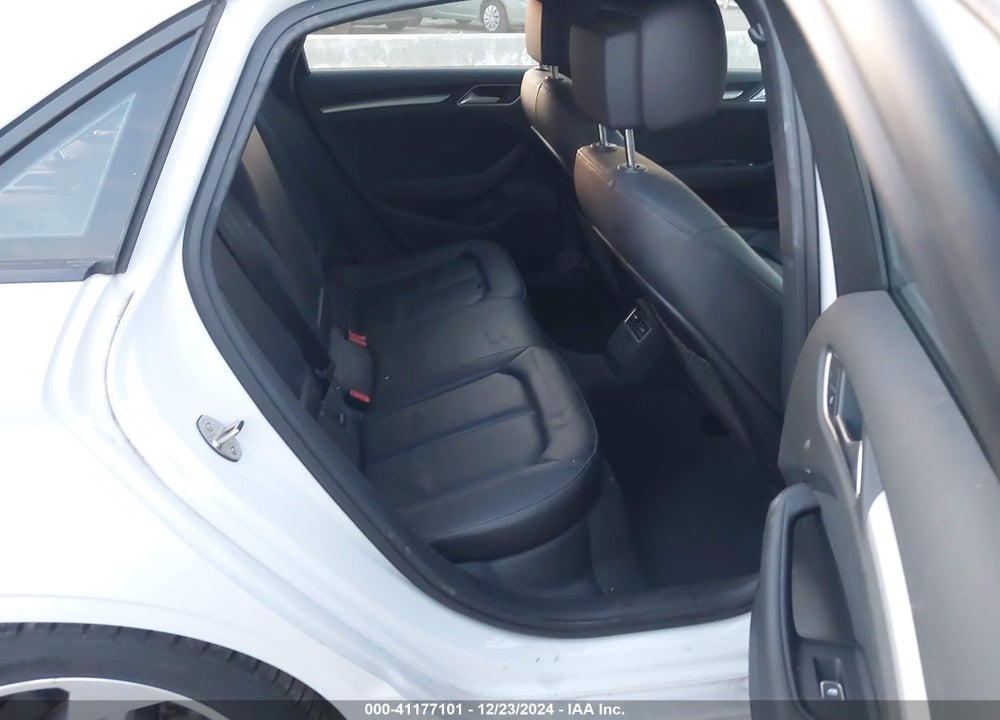 2017 AUDI A3 VIN: WAUAUGFF1H1028325