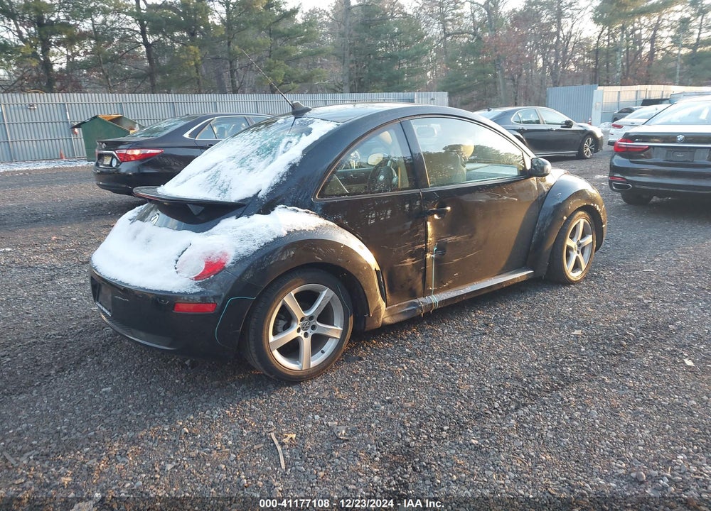 2010 VOLKSWAGEN NEW BEETLE 2.5L VIN: 3VWRG3AG9AM013681