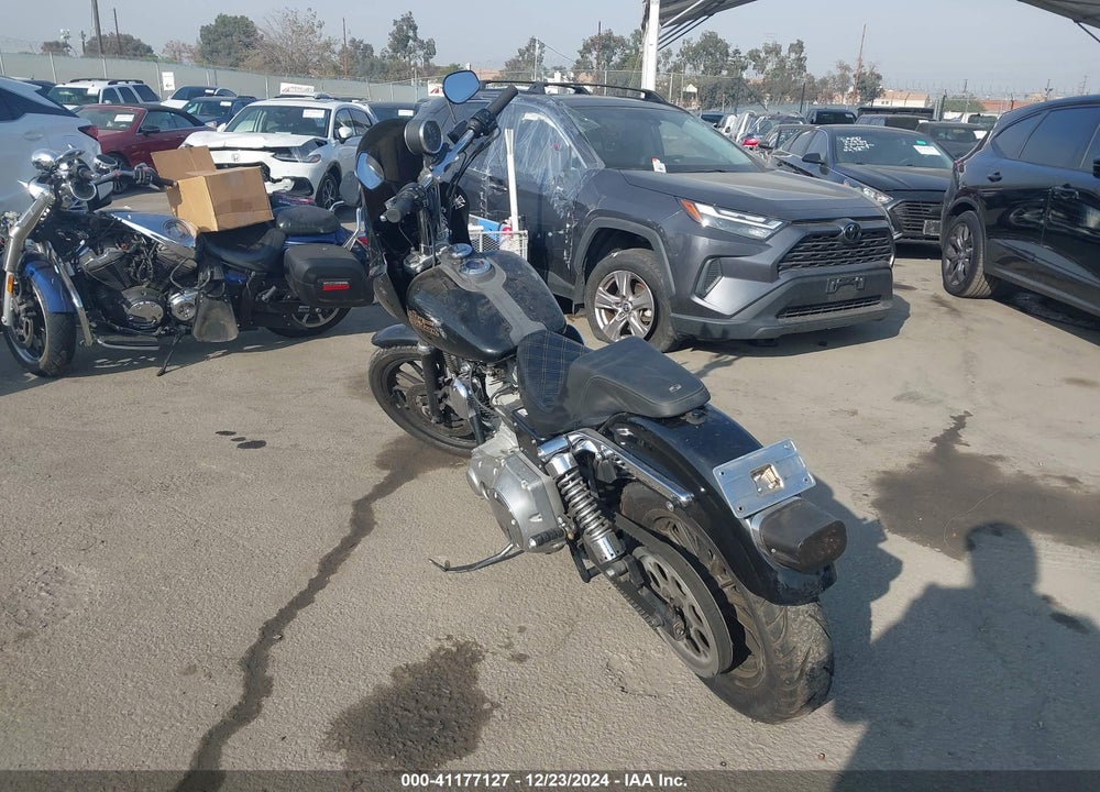 2000 HARLEY-DAVIDSON FXD VIN: 1HD1GHV12YY323381